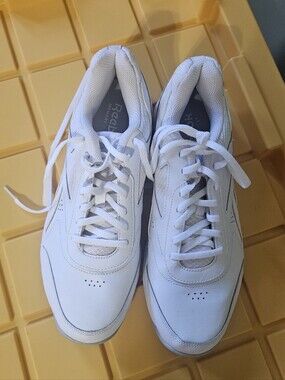 Reebok Work N Cushion 4.0 Wide Walking Shoes White Leather Women's Size 11